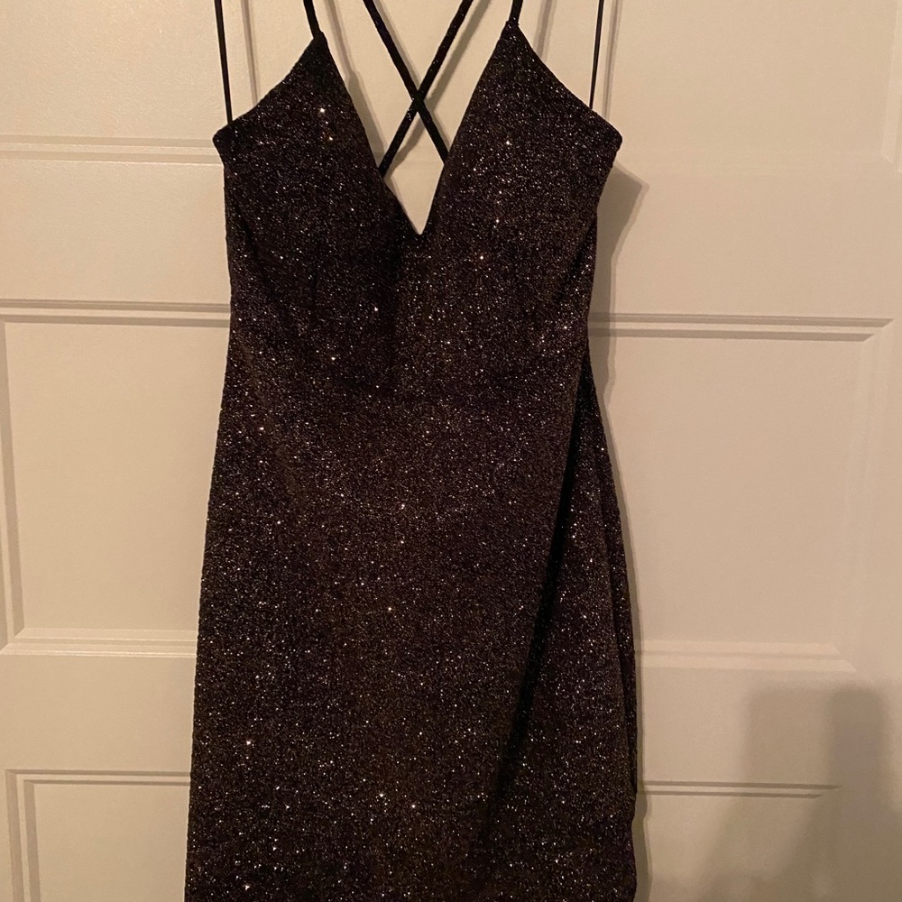 New with out tags large. Looks great on !!